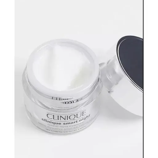 Clinique Smart Clinical Repair Night Custom Moisturiser Combination / Oily Skin