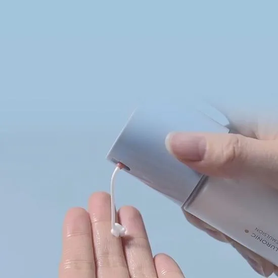 Laneige Water Bank Blue Hyaluronic Emulsion Combination to Oily Skin