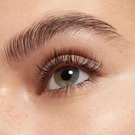 essence Maximum Definition Volume Waterproof Mascara 8ml