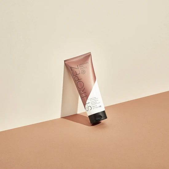 St Tropez Gradual Tinted Daily Firming Lotion 200ml
