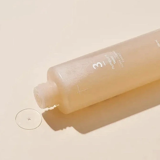 Numbuzin No. 3 Super Glowing Essence Toner 200ml