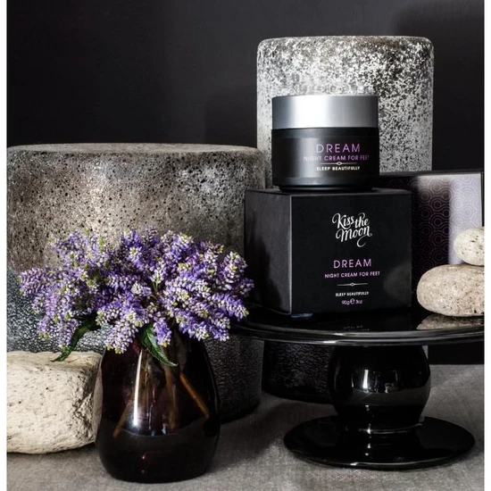 Kiss DREAM NIGHT CREAM FOR FEET Soothe & heal with Lavender & Bergamot