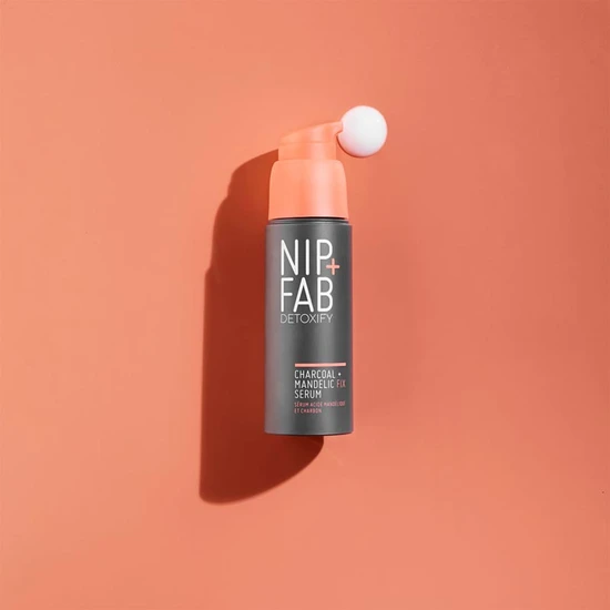 NIP+FAB Charcoal + Mandelic Acid Fix Serum