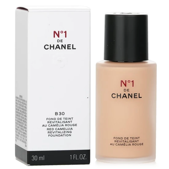 CHANEL No. 1 De Chanel Red Camellia Revitalising Foundation B30