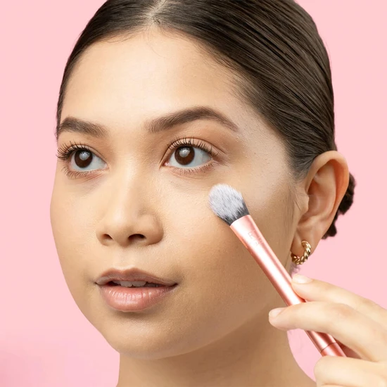 Real Techniques Brightening Concealer Brush