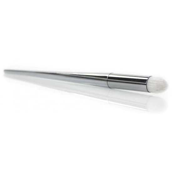 Real Techniques Bold Metal 201 Pointed Crease Brush