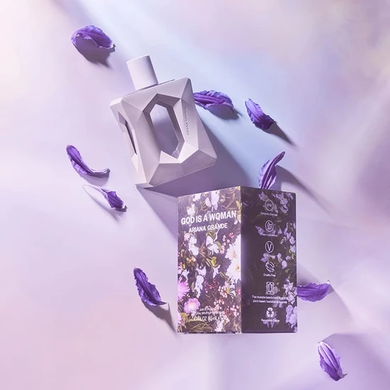 ARIANA GRANDE God Is A Woman Eau De Parfum 30ml