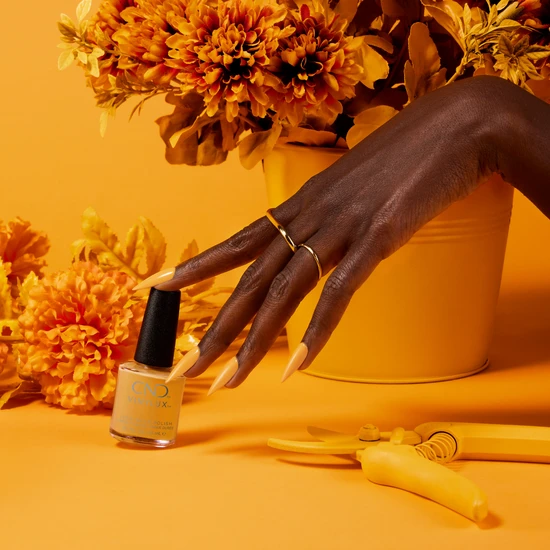 CND Vinylux Among The Marigolds 15ml