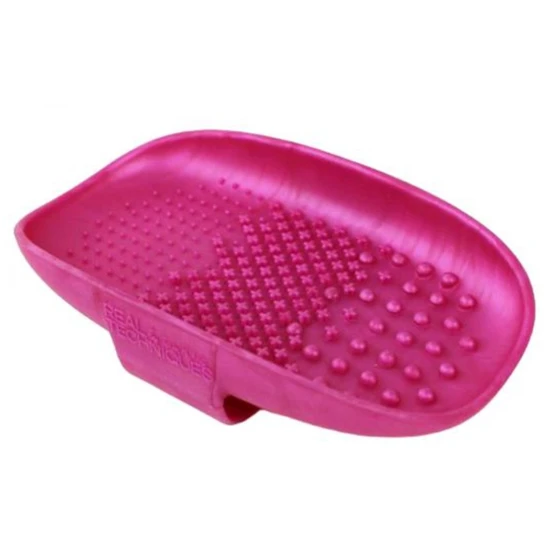 Real Techniques Brush Cleansing Palette