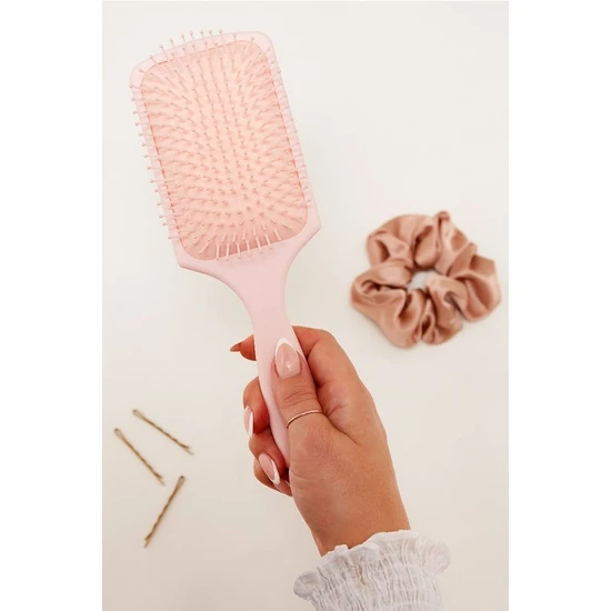 LullaBellz Paddle Brush