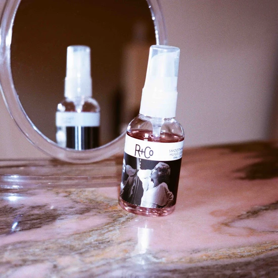 R+Co Two Way Mirror Smoothing Oil 60ml