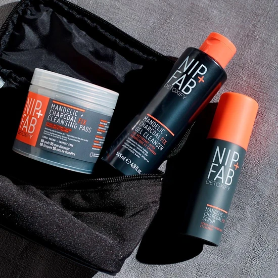 NIP+FAB Charcoal + Mandelic Acid Fix Serum