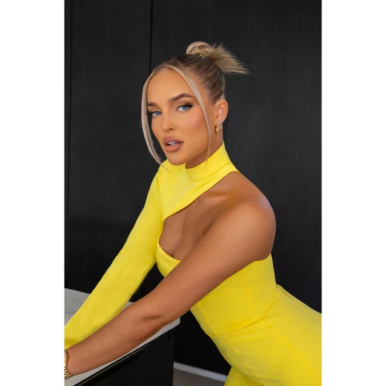 LullaBellz Feathered Bun Booster BLACKS | JET BLACK