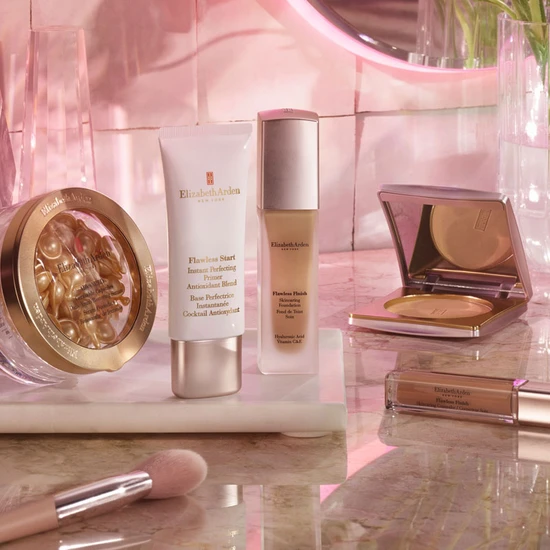 Elizabeth Arden Flawless Finish Skincaring Pressed Powder Deep
