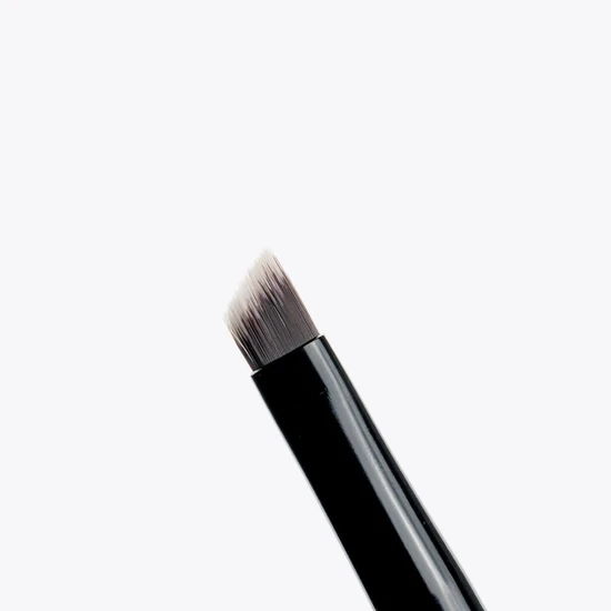 Brushworks No. 21 Precise Brow Brush