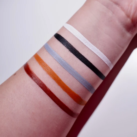 Glisten Cosmetics Neutral Circle Split Liner Eyeliner