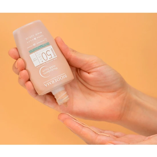 Bioderma Photoderm Nude Touch SPF 50+ Light