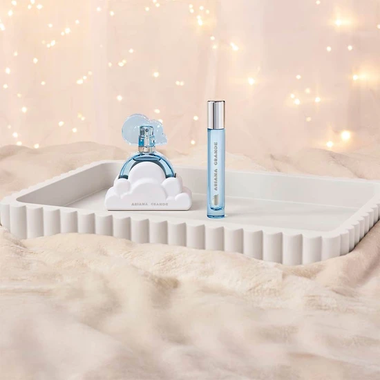ARIANA GRANDE The Ariana Grande Cloud Gift Set 30ml + 10ml Spray Pen