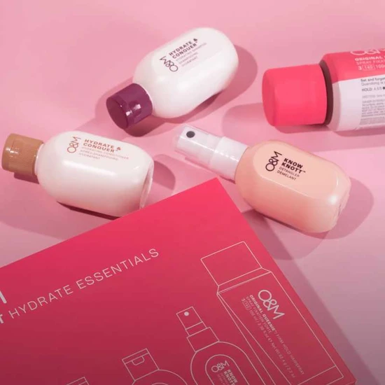 O&M Jetset Hydrate Essentials Pack