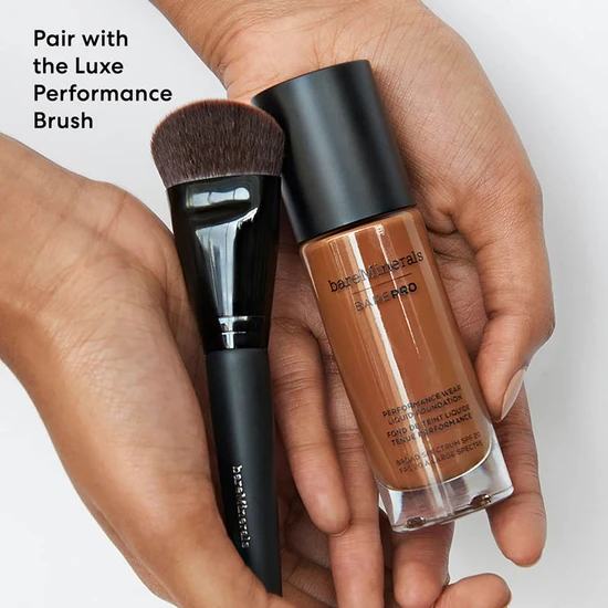 bareMinerals BAREPRO Performance Wear Liquid Foundation SPF 20 31-Mocha Cool