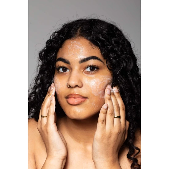 dussl Daily Hydrating Cleanser