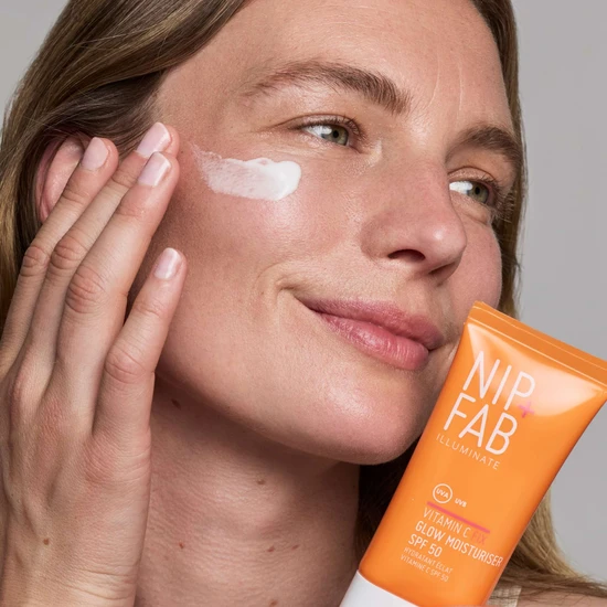 NIP+FAB Vitamin C Fix Glow Moisturiser SPF 50 50ml