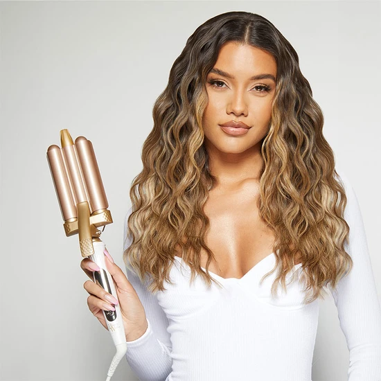 Beauty Works Deluxe Dream Vanity The Waver Edition