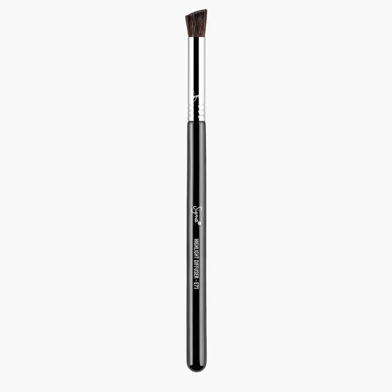 Sigma Beauty E71 Highlight Diffuser Brush -