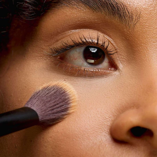 Brushworks No. 25 Brightening Concealer Brush