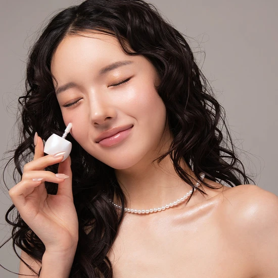 Blessed Moon Veil Melting Glass Highlighter 01 Diamond Dust