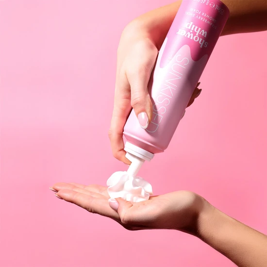 Sunkissed Shower Whip Strawberry Swirl Shower Foam 250ml