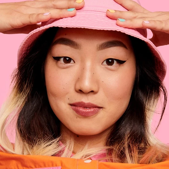 Benefit Roller Liner Full-Size: Black