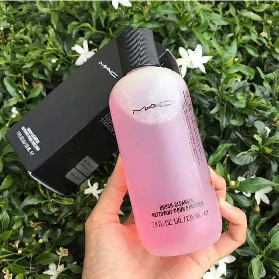 MAC Brush Cleanser 235ml