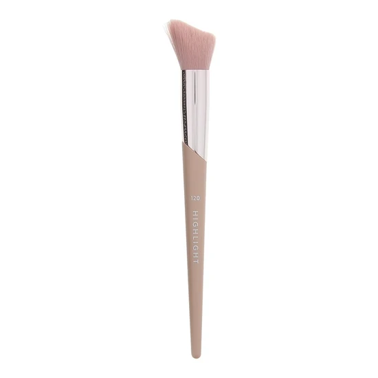 Fenty Beauty Cheek-Hugging Highlight Brush 120