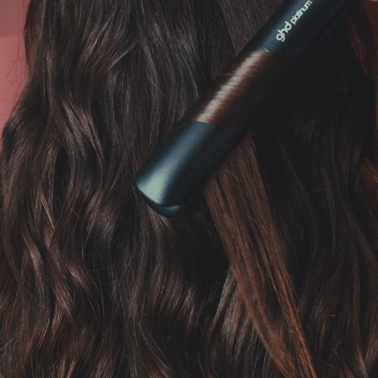 ghd Platinum+ Styler Gift Set