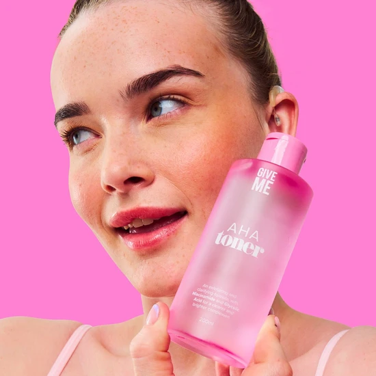 Give Me AHA Glycolic Glow & Hydrate Skin Tonic