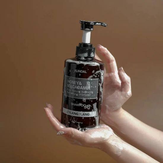 KUNDAL Honey & Macadamia Nature Shampoo Pink Grapefruit 500ml