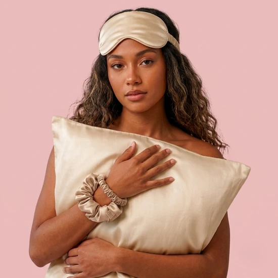 Silver Cloud Caramel Satin+ Beauty Sleep Gift Set Pillowcase, Sleep Mask & Scrunchies