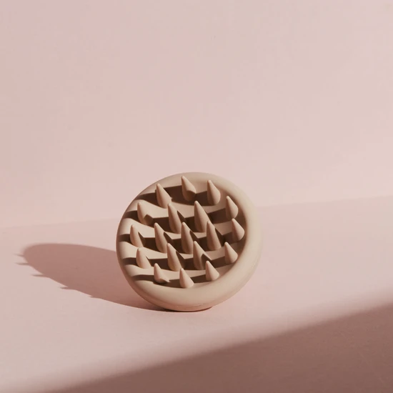 CENTRED. Squishy Scalp Massager