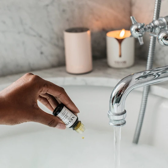 Neom Organics Tuberose, Cedarwood & Ylang Ylang Essential Oil Blend 10ml