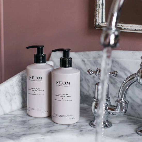 Neom Organics Real Luxury Body & Hand Wash 300ml