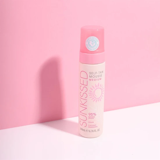 Sunkissed Pure Glow Medium Tanning Gift Set