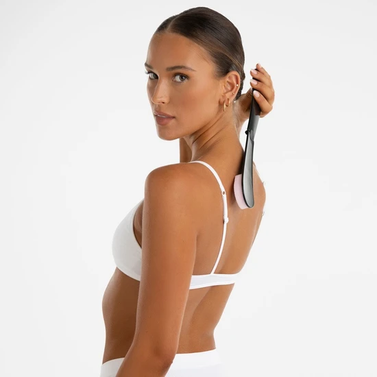 Loving Tan Easy To Reach Back Applicator