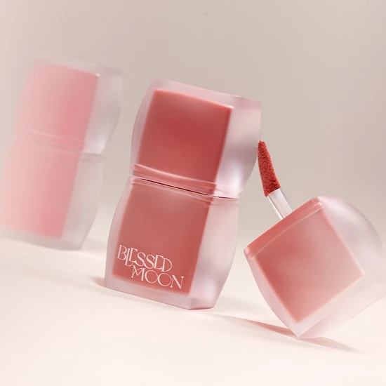 Blessed Moon Veil Blur Lip Tint 01 Coco