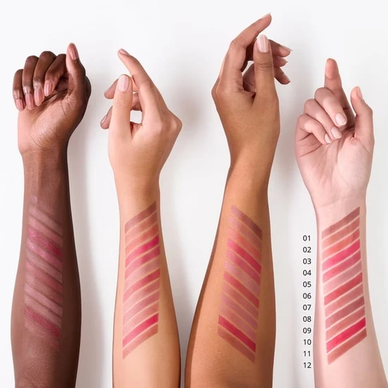 essence BLUR Souffle Matte Lip Cream 06 Pillow Talking