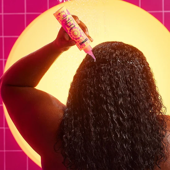 Amika Smooth Over Frizz-Fighting Treatment Mask 200ml