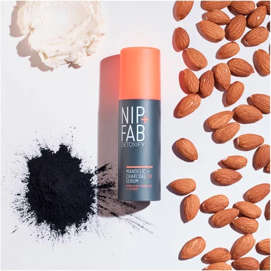 NIP+FAB Charcoal + Mandelic Acid Fix Serum