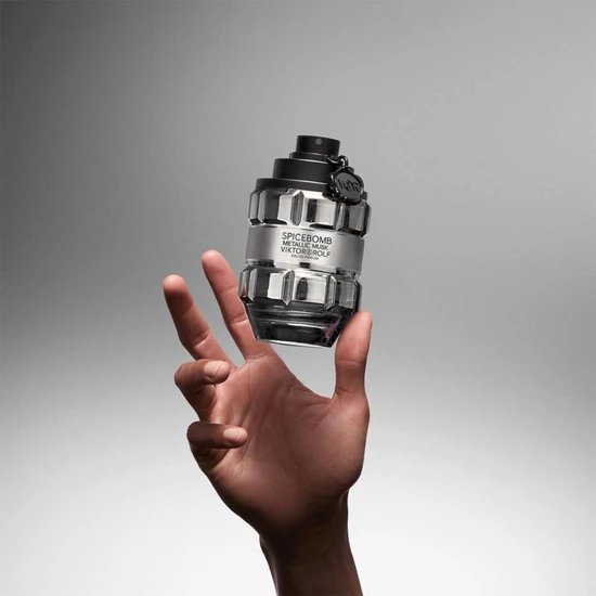 VIKTOR&ROLF Spicebomb Metallic Musk Eau De Parfum 50ml