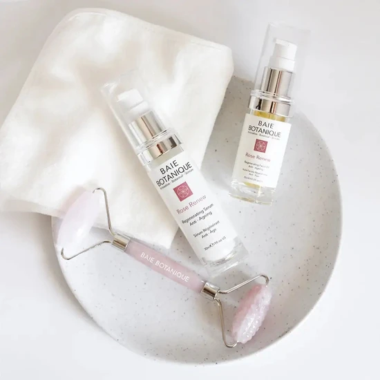 Baie Botanique Rose Quartz Dual Action Roller