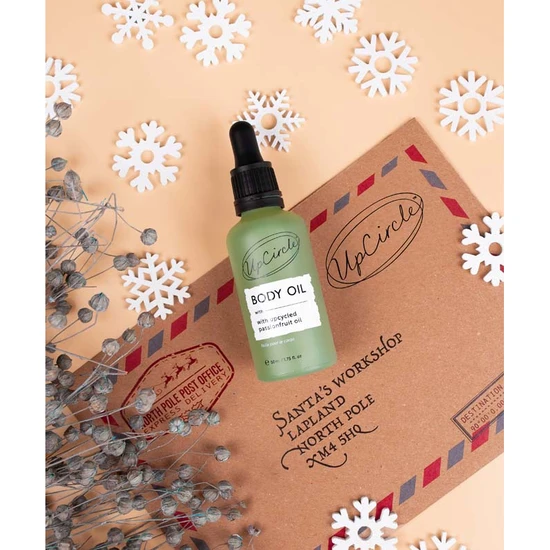 UpCircle Beauty The Festive Trio Christmas Cracker